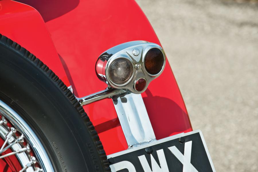  Jaguar SS100 3&frac12;-Litre Roadster 1937 года  (фото 29 из 30)